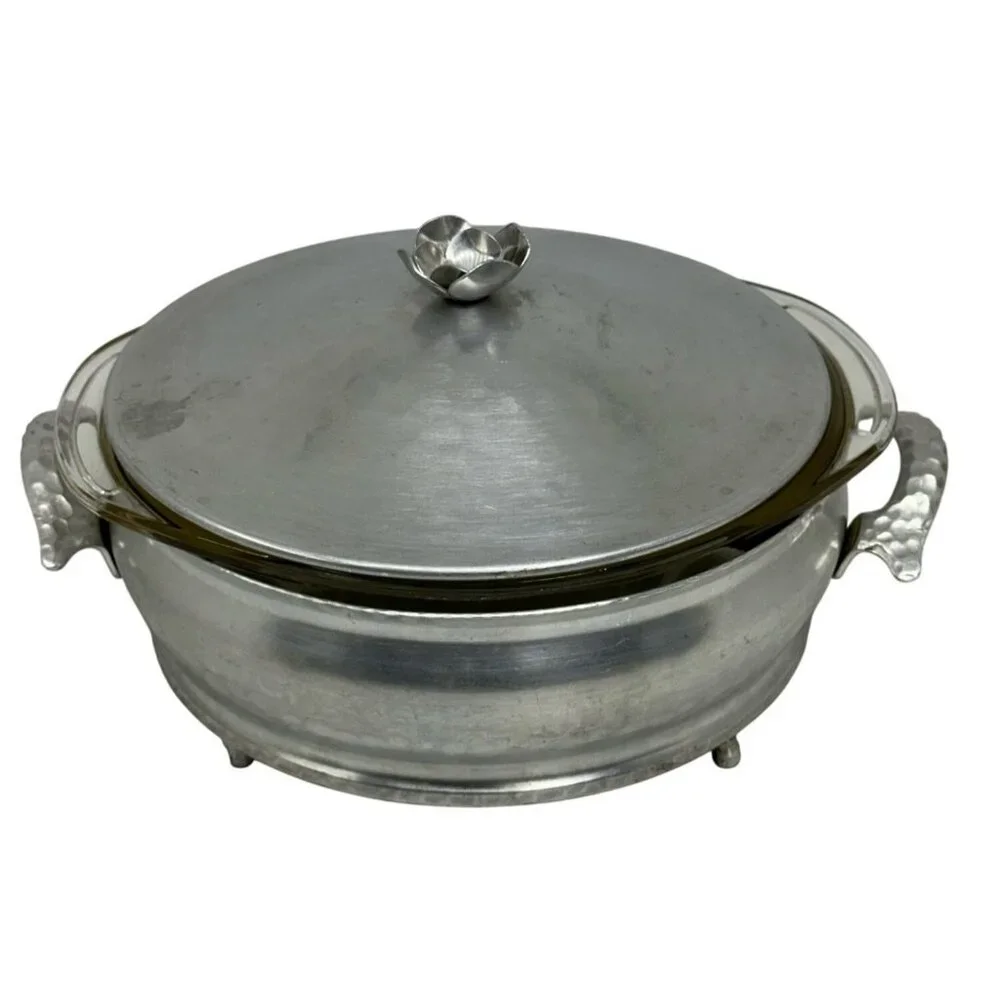 VTG Hammered Aluminum Casserole Server w/ Pyrex Liner & Lid | MCM Food Warmer‎
